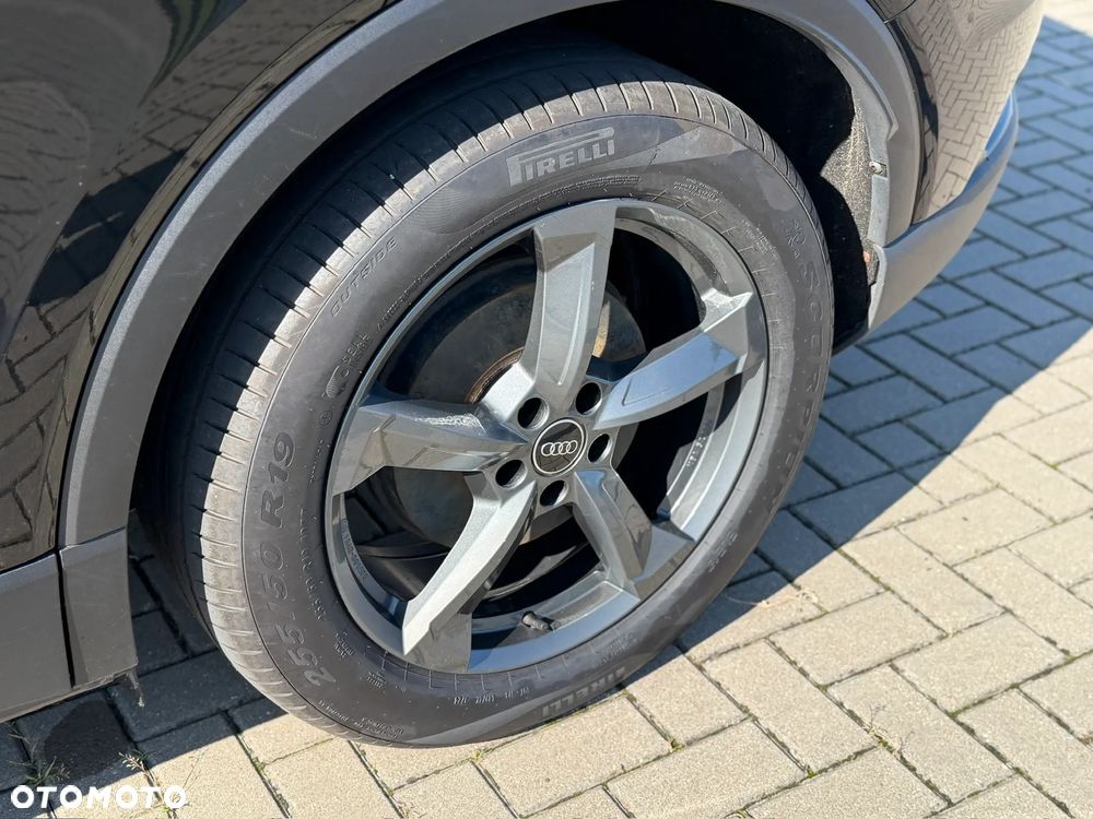 Audi Q4 e-tron - 30