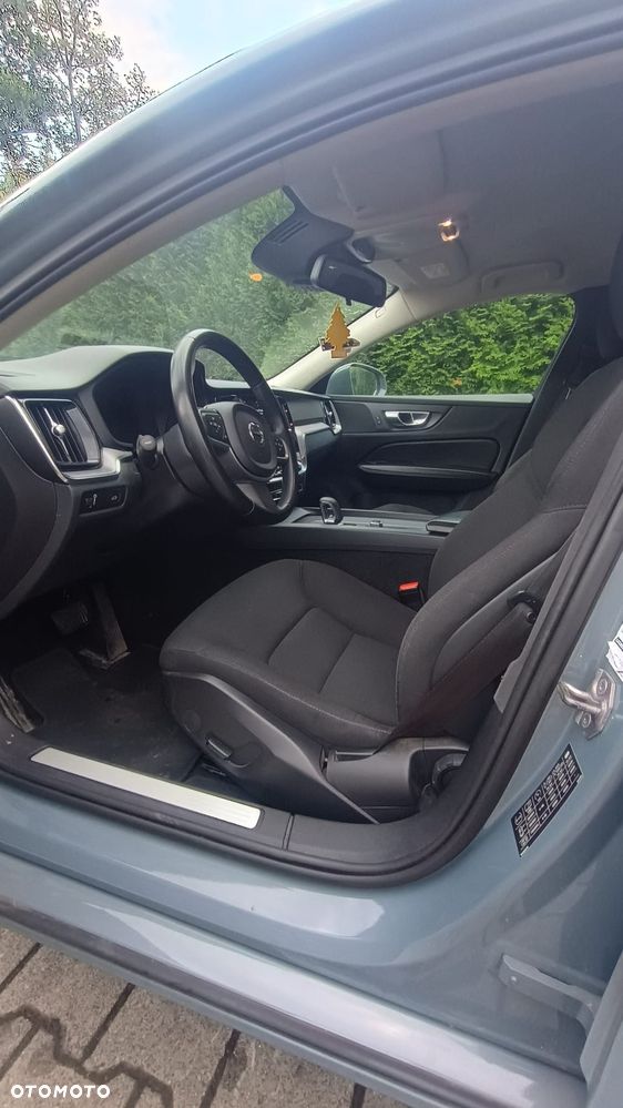 Volvo V60 B4 D R-Design - 10