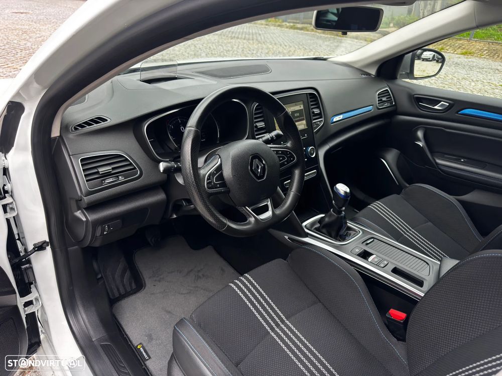 Renault Mégane Sport Tourer 1.5 Blue dCi GT Line - 4