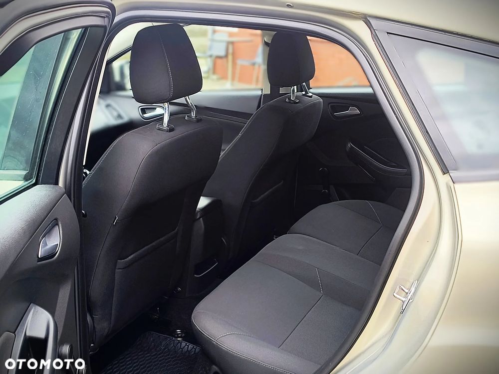 Ford Focus - 11