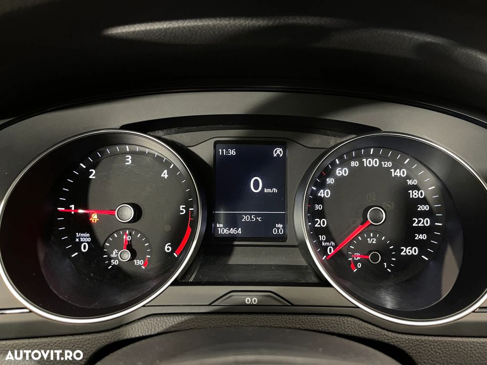 Volkswagen Passat 2.0 TDI Advance - 27