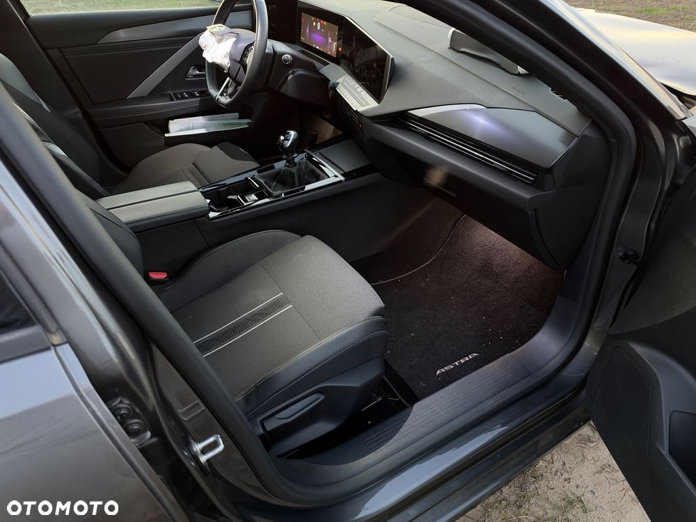 Opel Astra 1.2 Turbo GS - 7