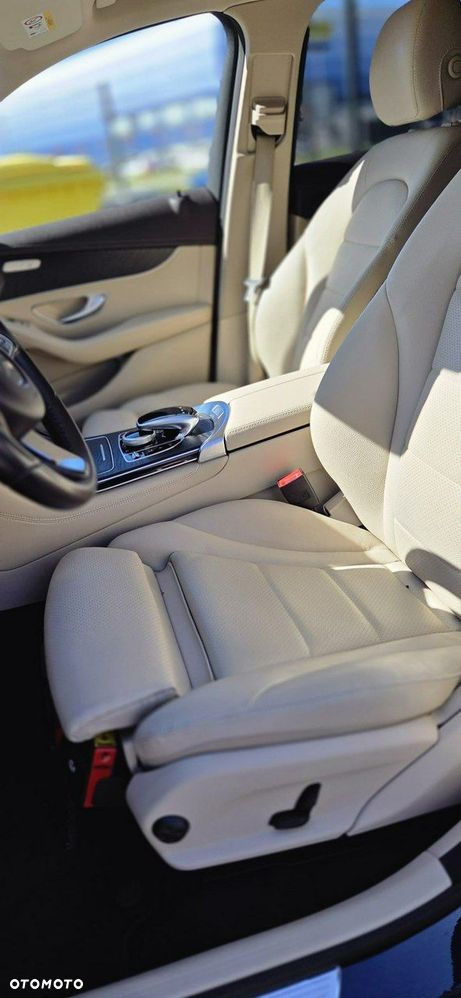 Mercedes-Benz GLC 220 d 4-Matic - 14