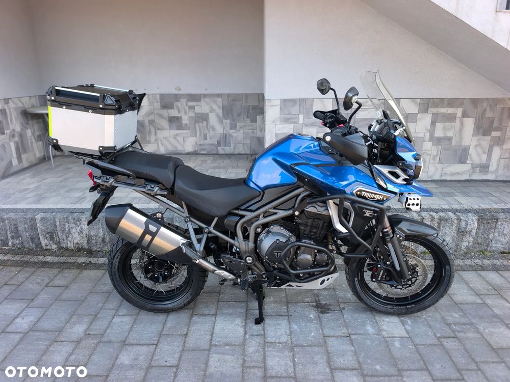 Triumph Tiger - 1