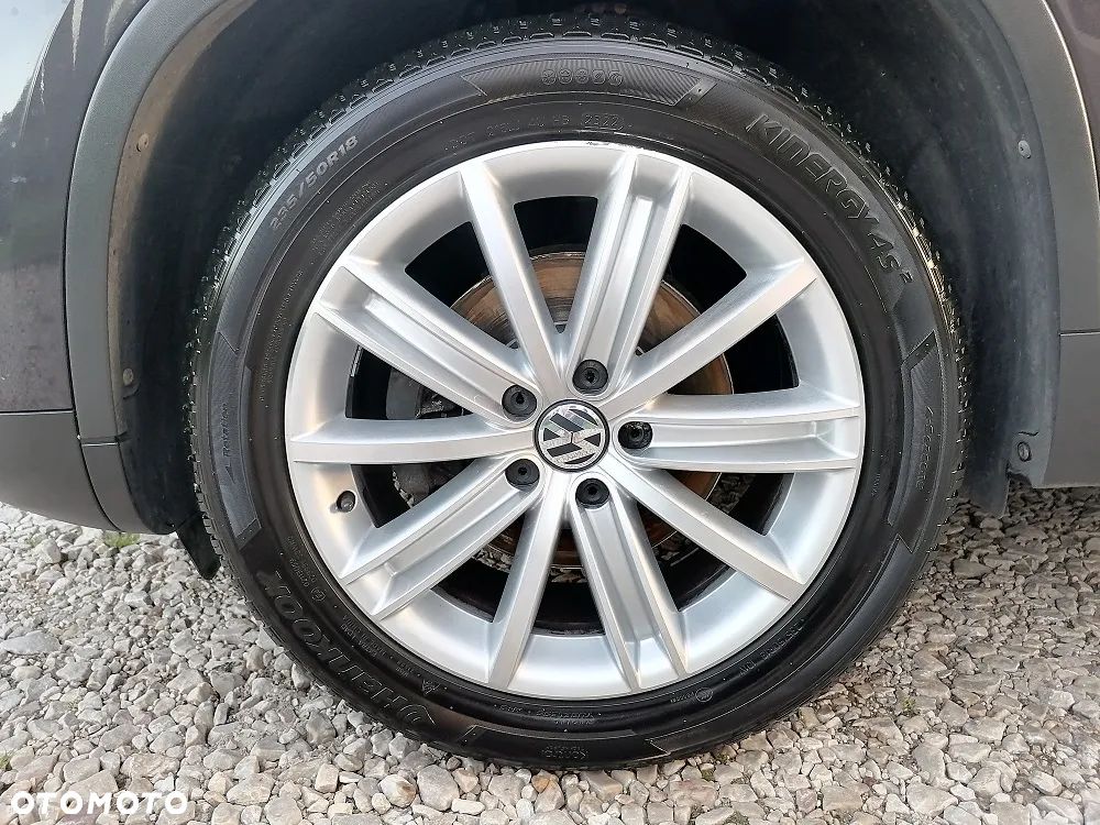 Volkswagen Tiguan 2.0 TDI DPF BlueMotion Technology Lounge Sport & Style - 36