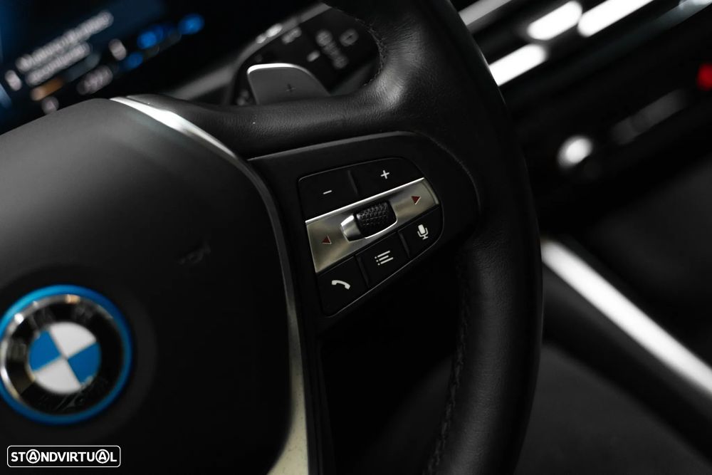 BMW 320 e Aut. Sport Line - 32