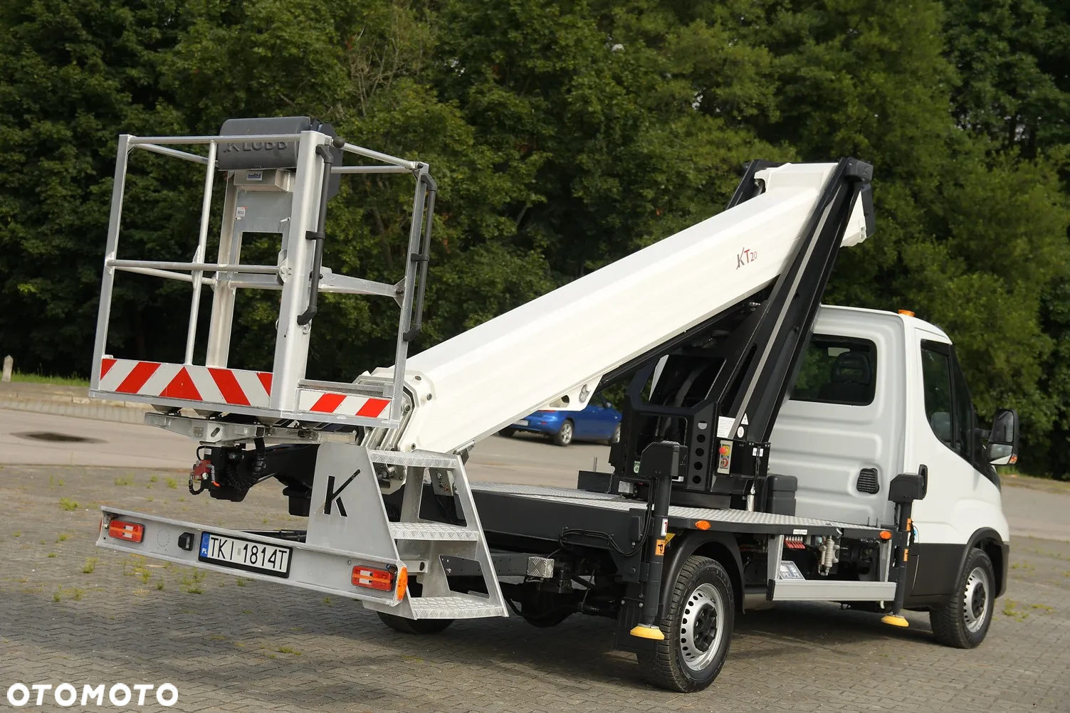 Iveco DAILY 35-140 * ZWYŻKA KLUBB * KT 20 * 4 tyś km! Pojazd Specjalistyczny ! - 9