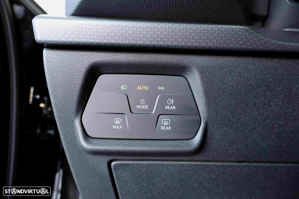 SEAT Leon ST 2.0 TDI Style Edição Fiscal - 13