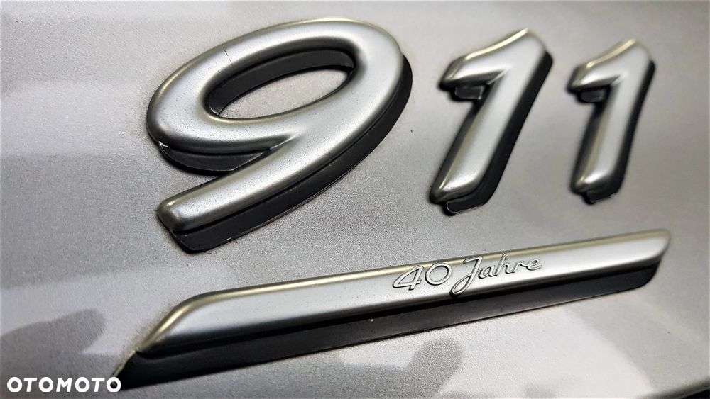 Porsche 911 - 12