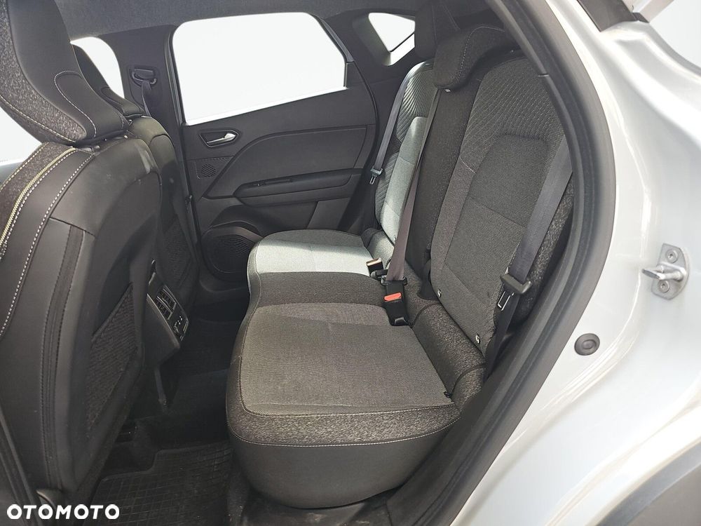 Renault Captur - 28
