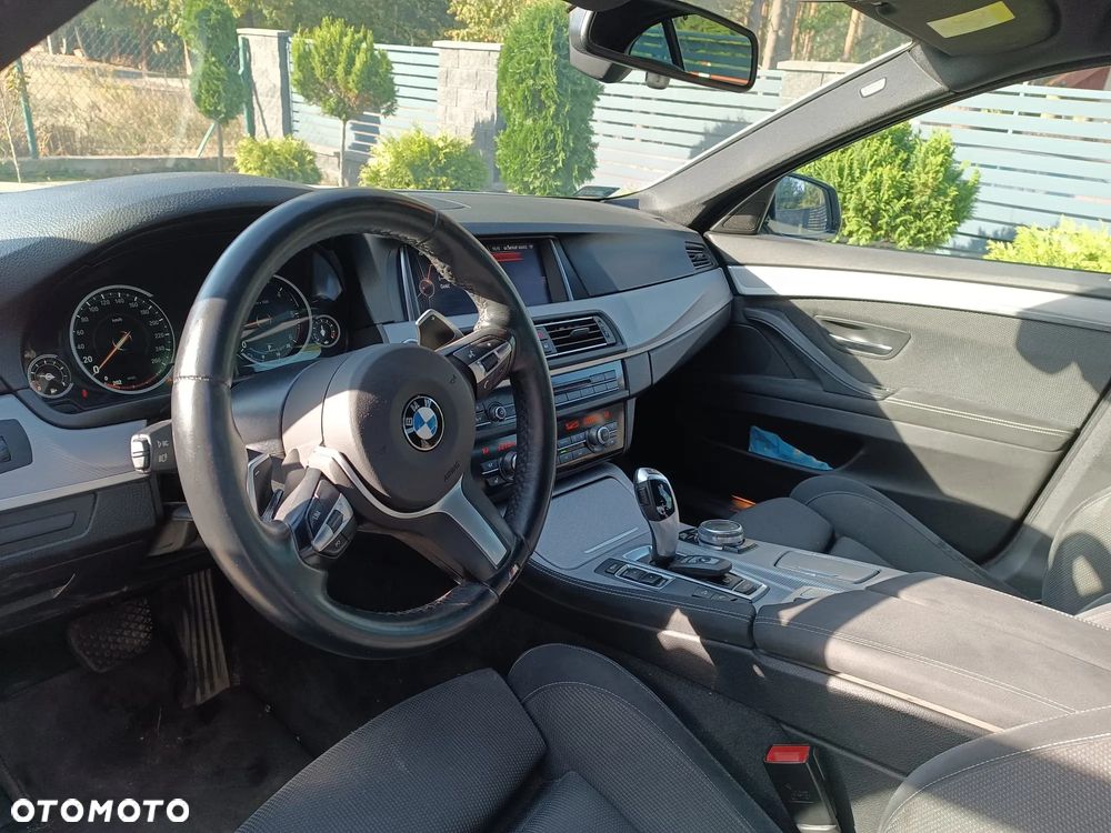 BMW Seria 5 520d M Sport - 4