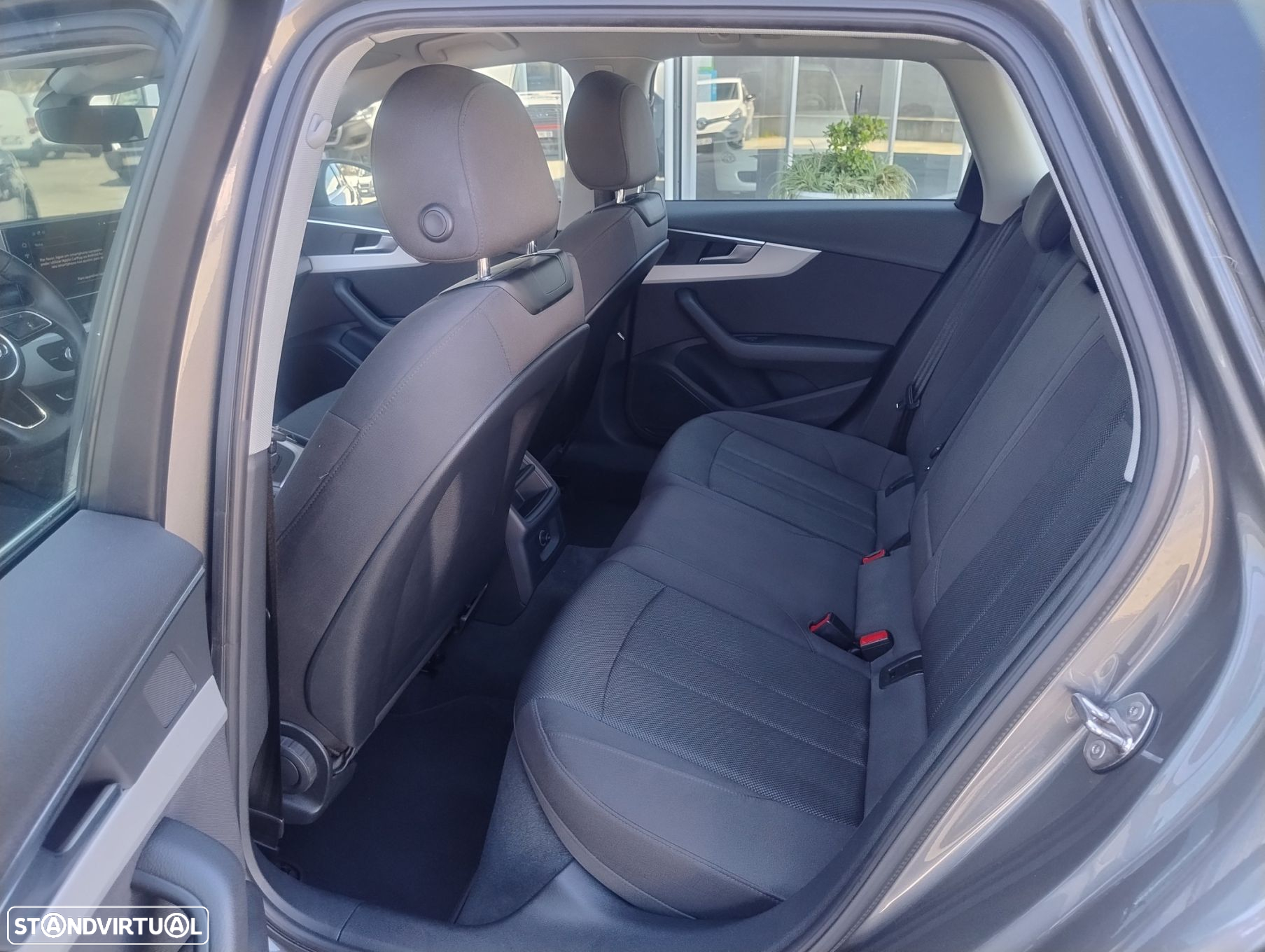 Audi A4 Avant 35 TDI Fleet Edition S tronic - 13