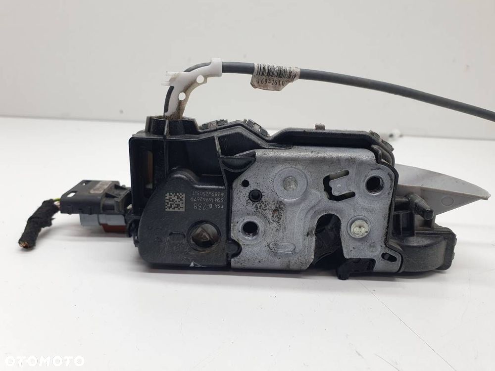 ZAMEK DRZWI PRZÓD LEWY PSA 104238  PEUGEOT 5008 II 2019 EUROPA - 4