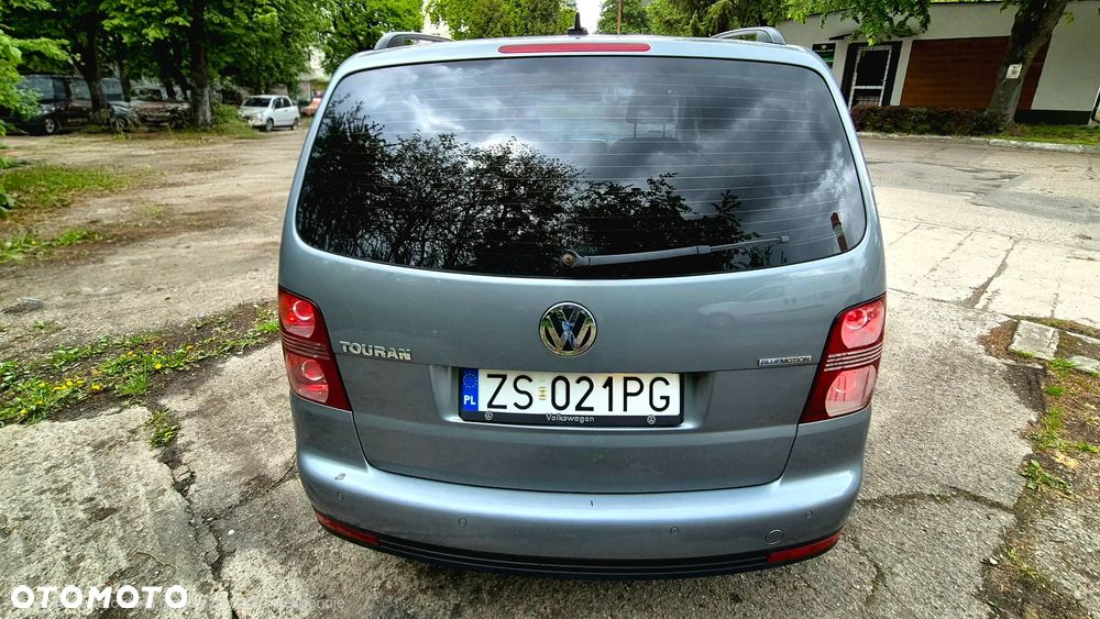 Volkswagen Touran 1.9 TDI DPF BlueMot Trendline - 4