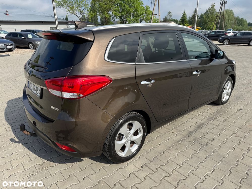 Kia Carens 1.6 GDI Dream-Team Edition - 10