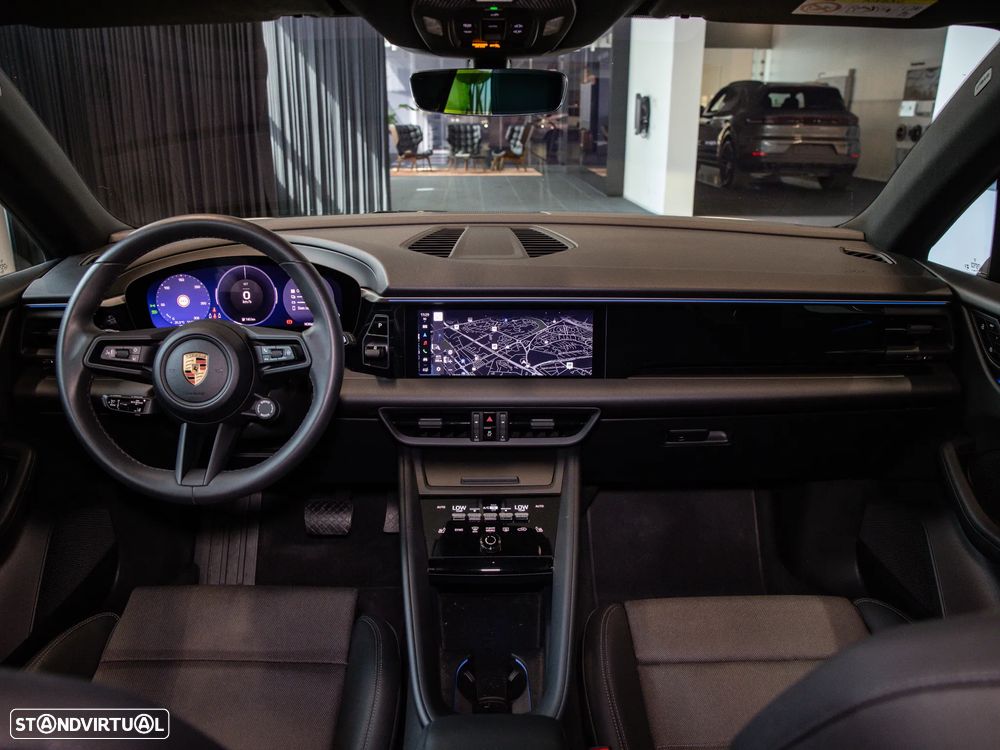 Porsche Macan Electric 4 - 29