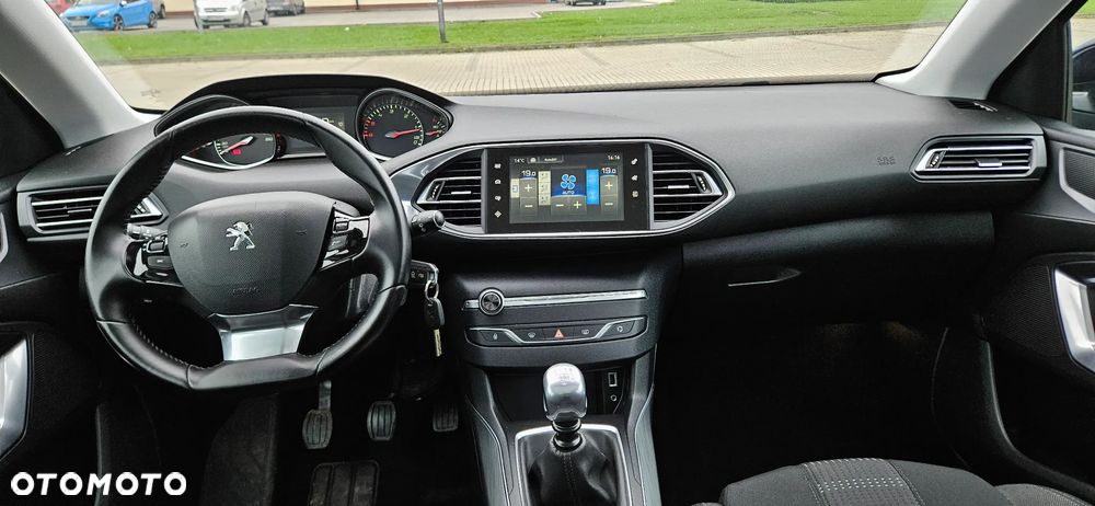 Peugeot 308 SW e-HDi 115 Stop & Start Allure - 8