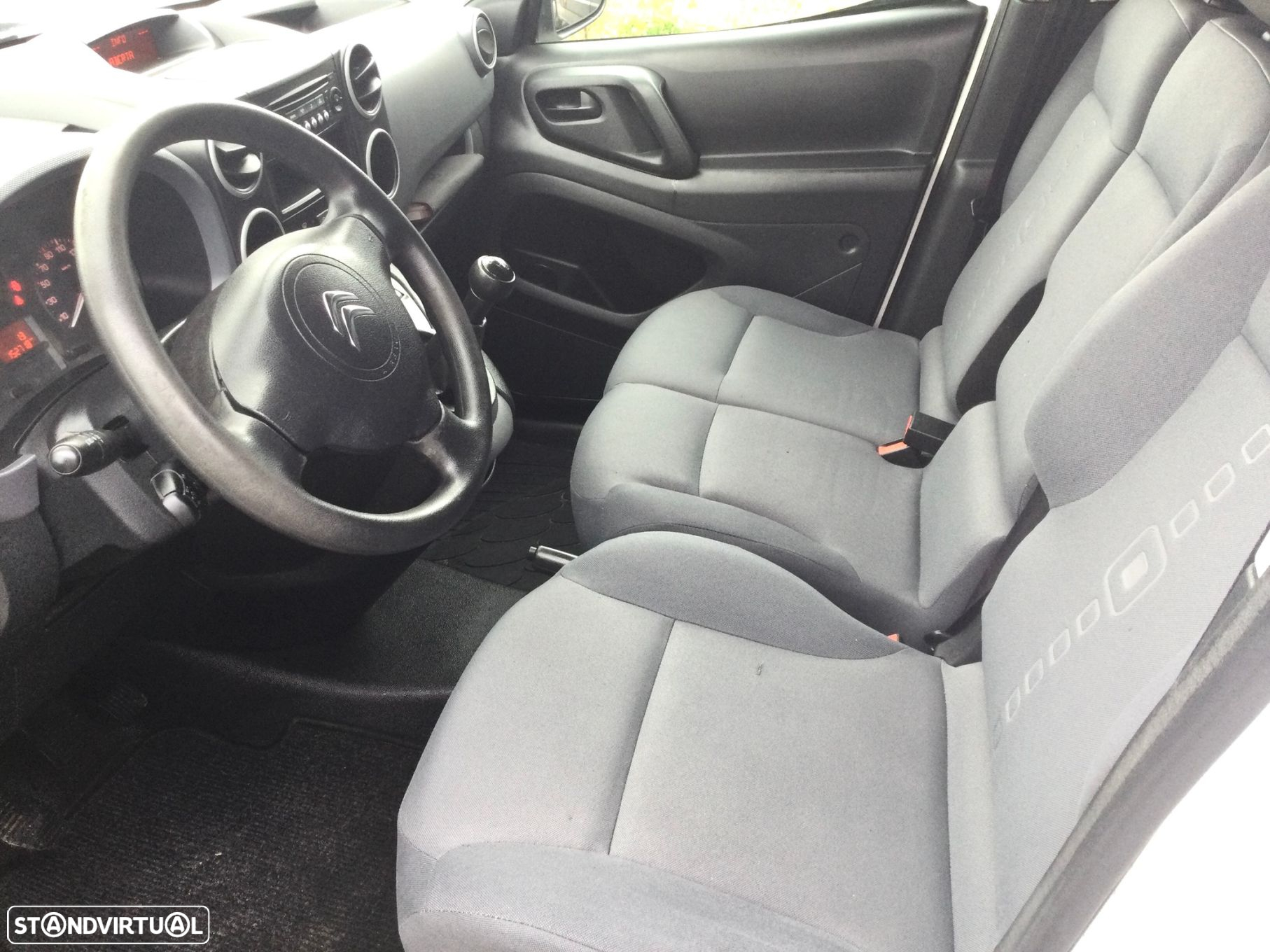 Citroën Berlingo 1.6 BlueHDi L1 Confort - 9