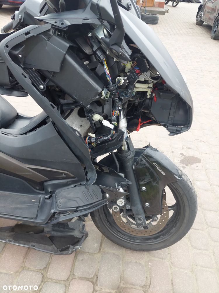 Yamaha Tmax - 11