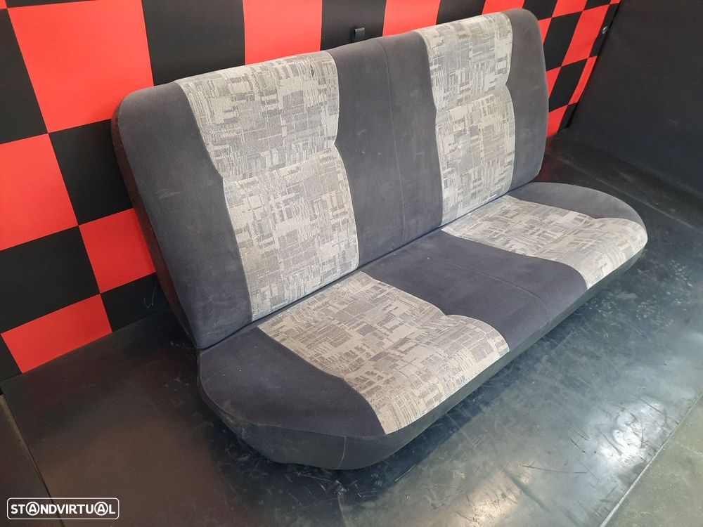 Banco Traseiro  Nissan Navarra (D22) - 2