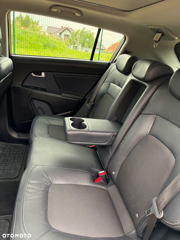 Kia Sportage 2.0 CRDI XL - 14