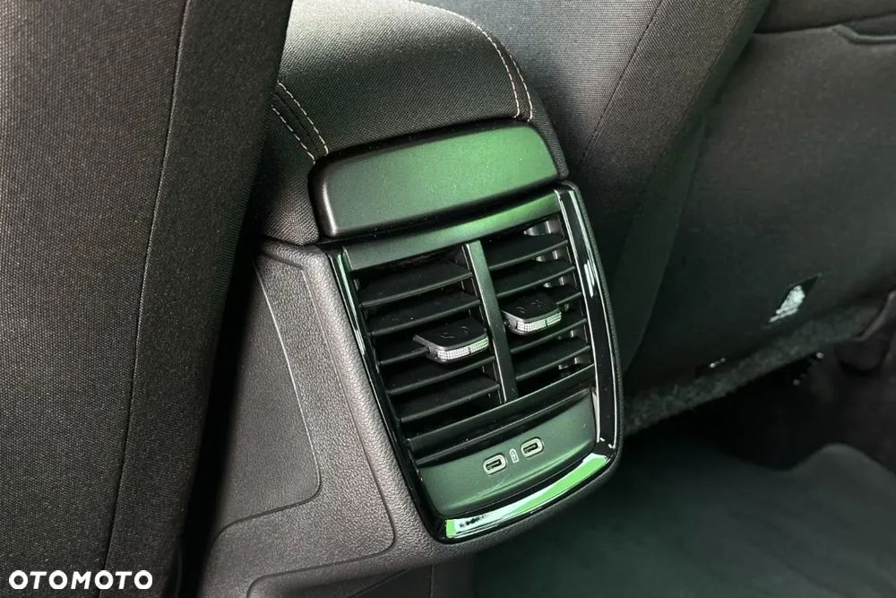 Skoda Kamiq 1.5 TSI Drive DSG - 13