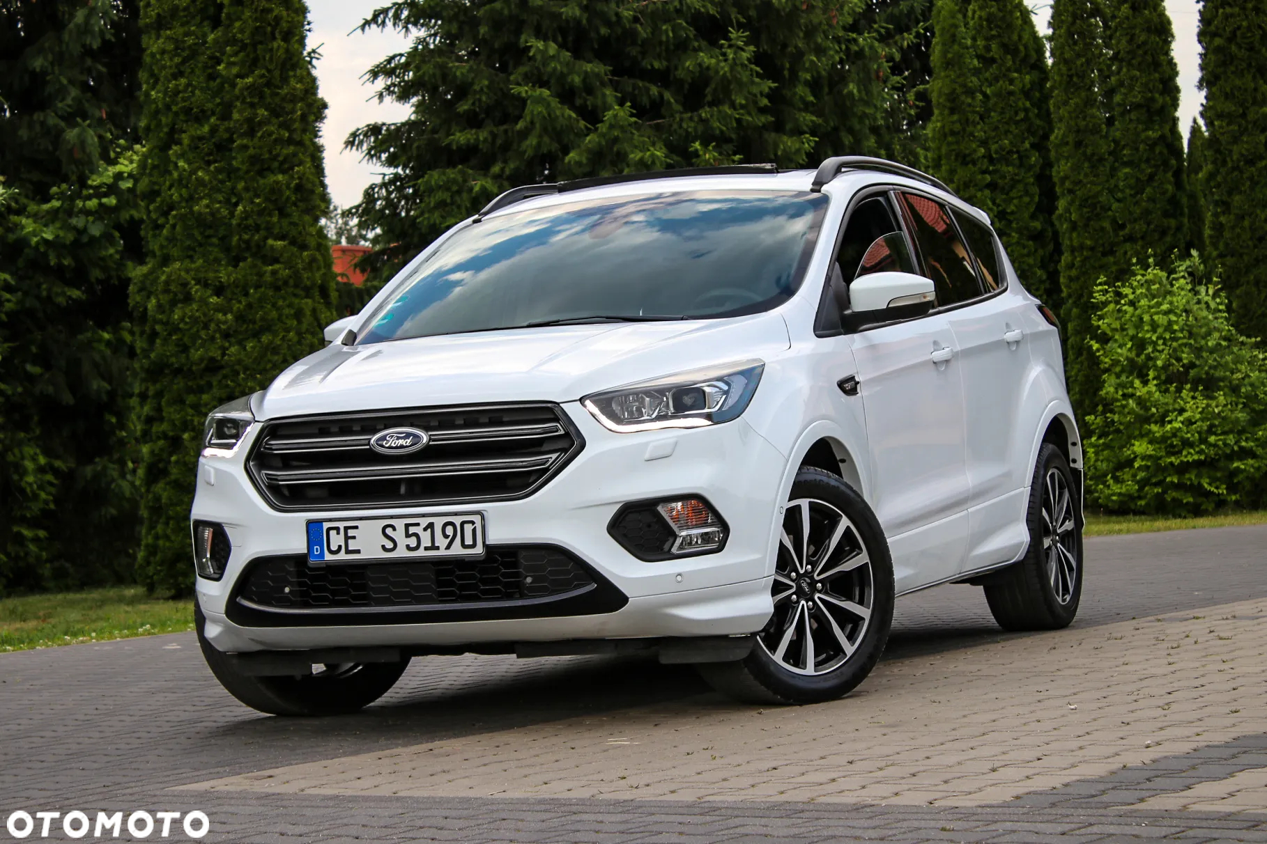 Ford Kuga 1.5 EcoBoost 2x4 ST-Line - 13