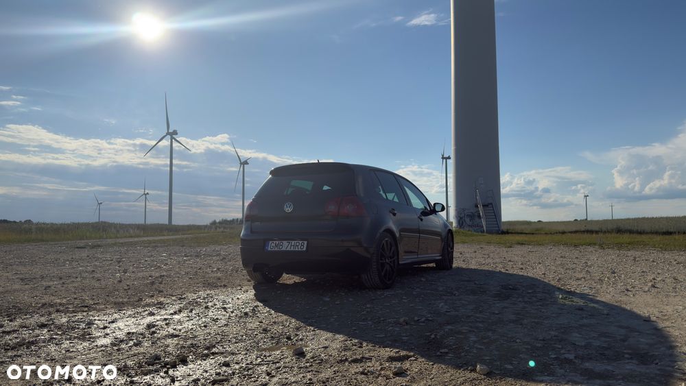 Volkswagen Golf - 6