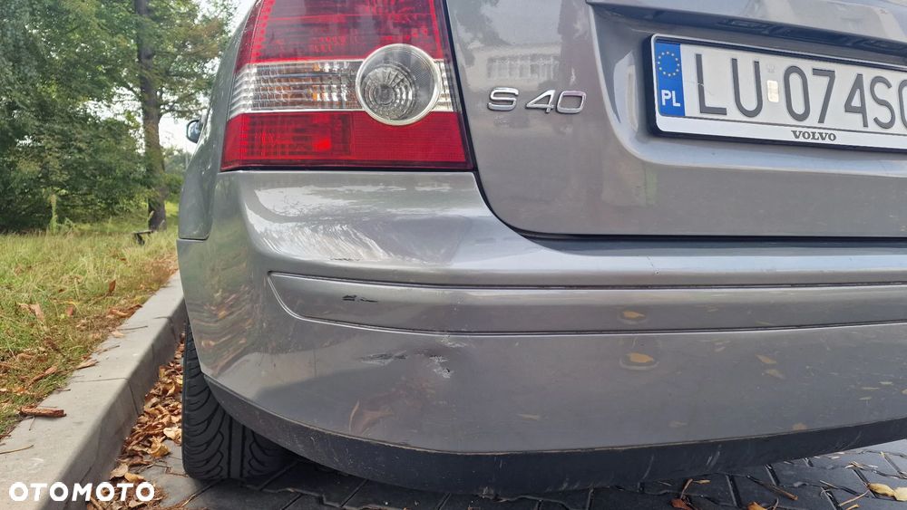 Volvo S40 1.8 - 16