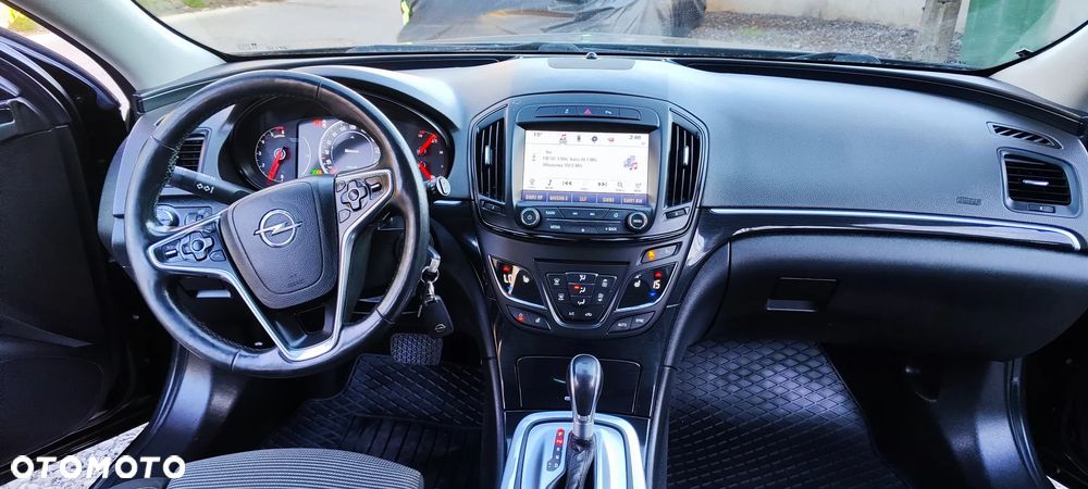Opel Insignia - 11