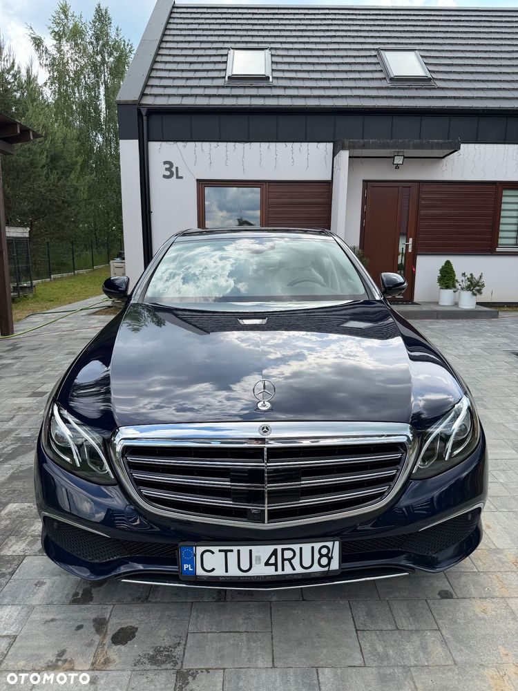 Mercedes-Benz Klasa E 300 9G-TRONIC - 2