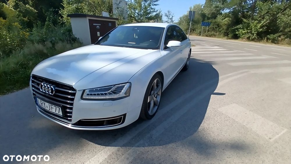 Audi A8 4.2 TDI DPF (clean diesel) quattro tiptronic - 18