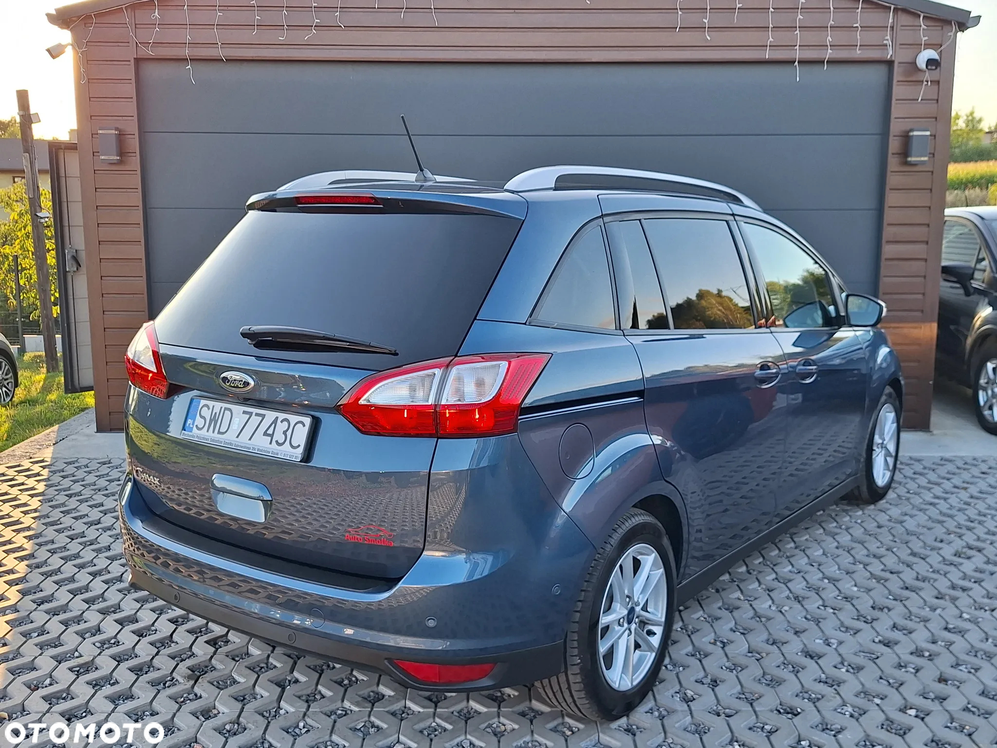 Ford Grand C-MAX - 4