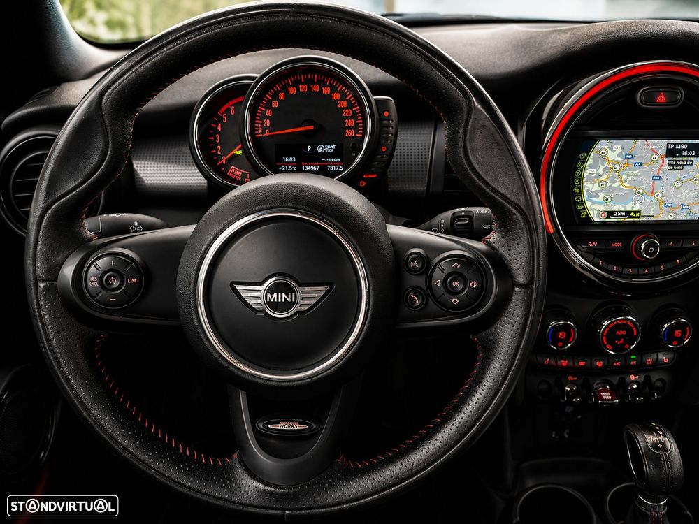 MINI 3 Portas Cooper D Auto - 9