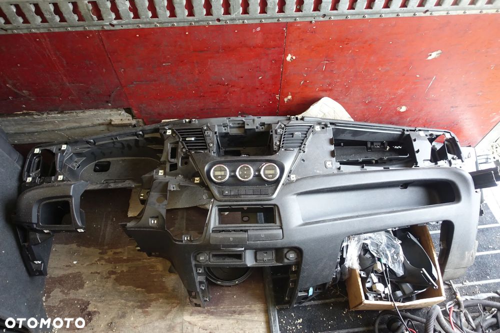 DESKA ROZDZIELCZA KONSOLA IVECO DAILY IV 14r- - 1