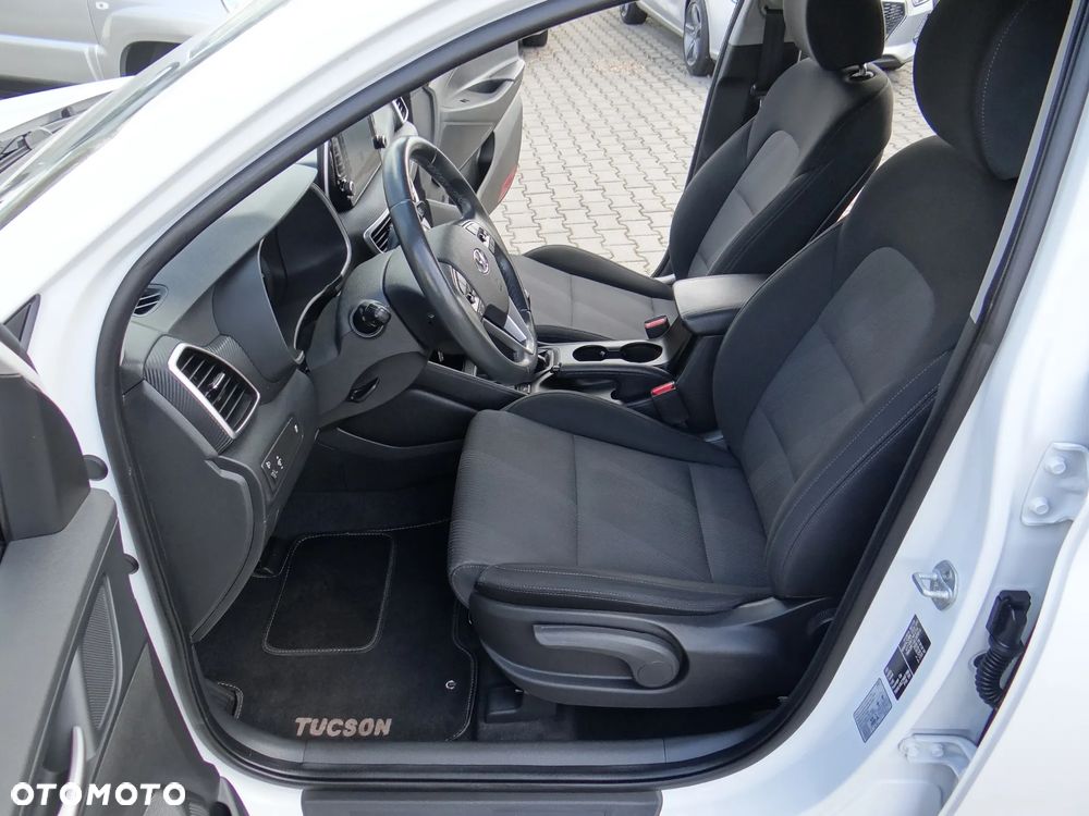 Hyundai Tucson blue 1.6 GDi 2WD Passion - 25