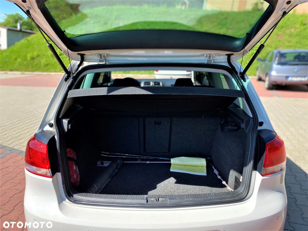 Volkswagen Golf 1.6 TDI Highline - 15