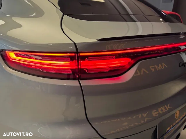 Porsche Cayenne Coupe S - 8