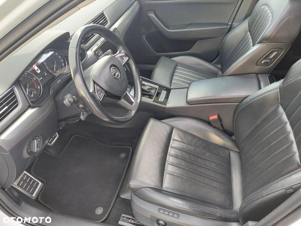 Skoda Superb 2.0 TDI 4x4 Style DSG - 11