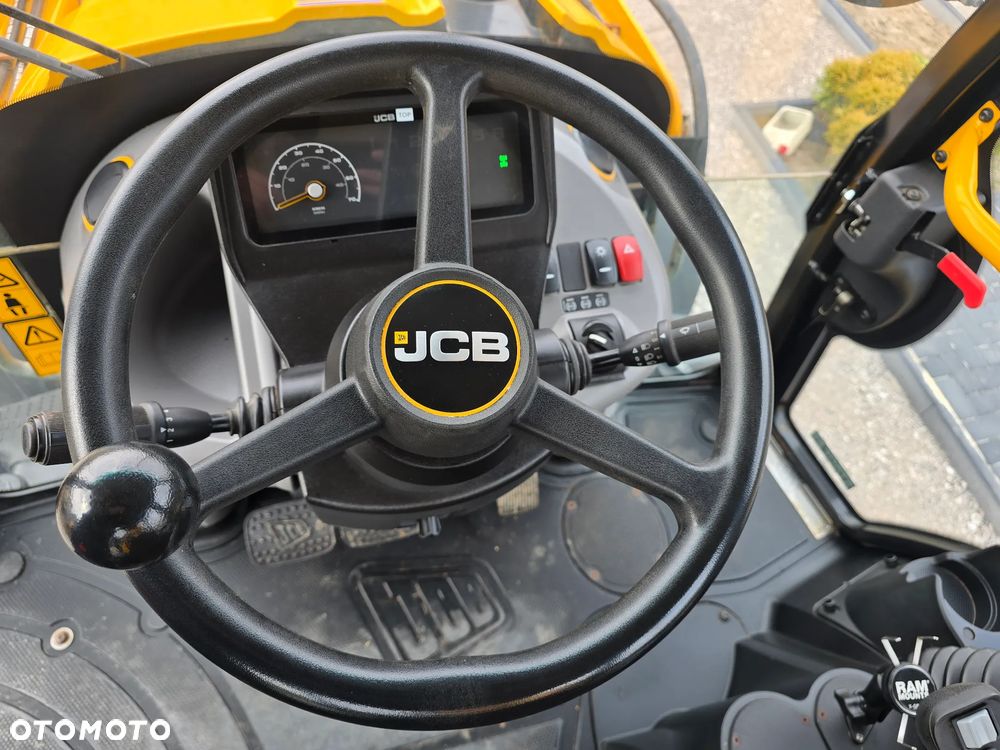 JCB - 6
