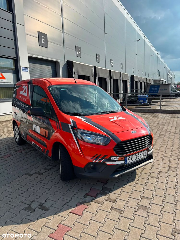 Ford Transit Courier Ambiente - 9