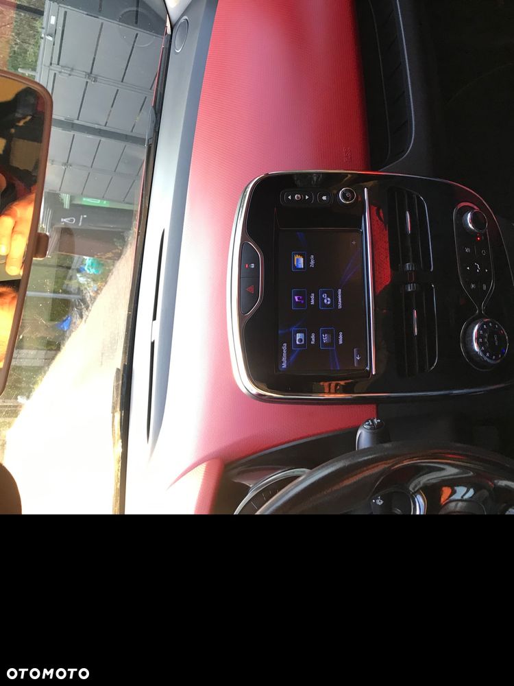 Renault Clio - 11