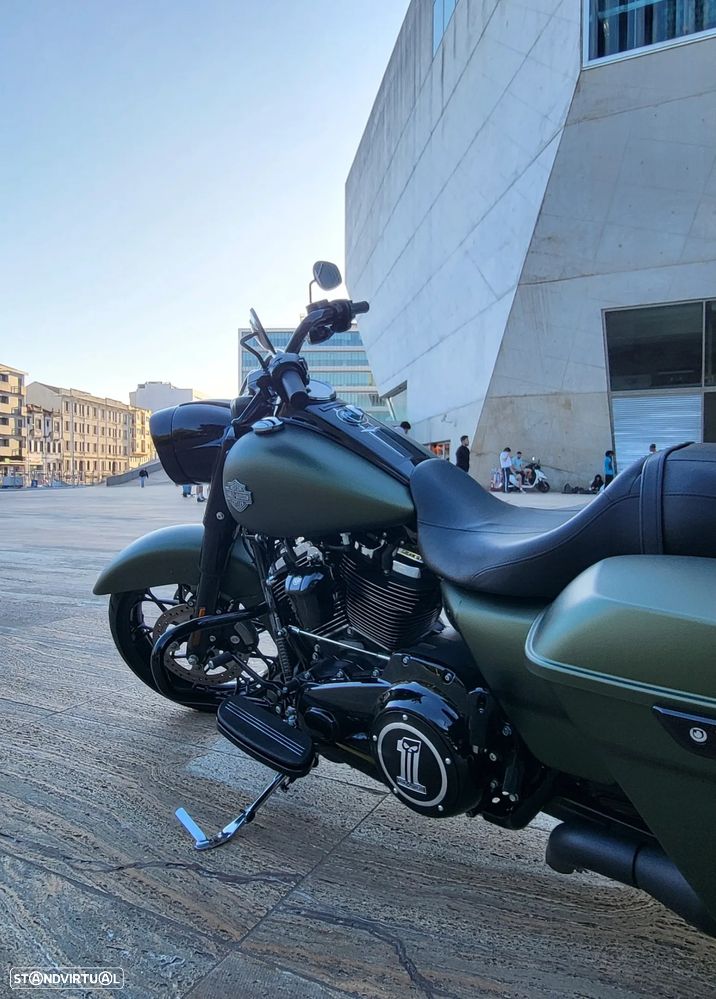Harley-Davidson Road Road King Especial - 3
