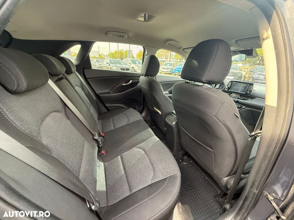 Hyundai i30 1.5 110CP M/T Highway - 14