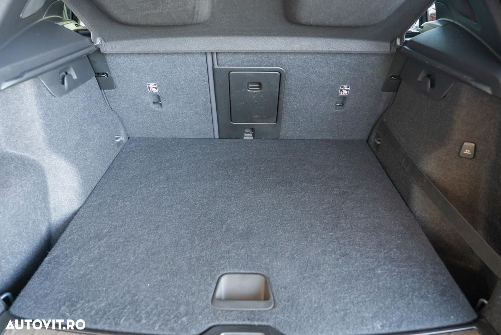 Volvo XC 40 - 12