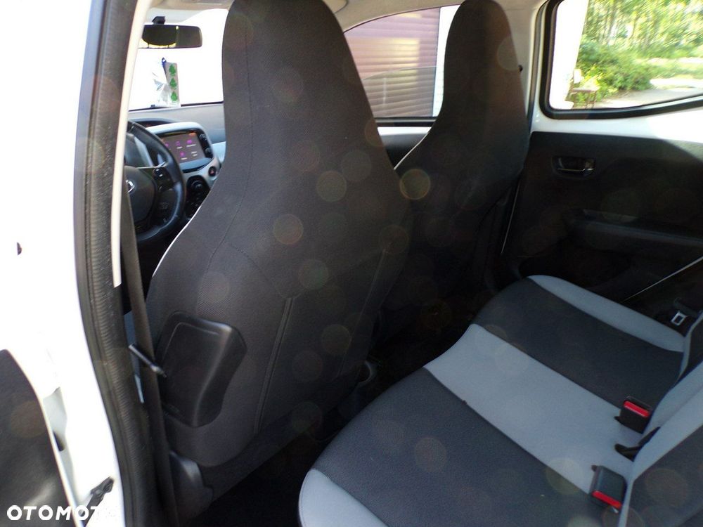 Toyota Aygo - 30