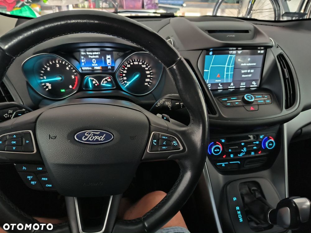 Ford Kuga 2.0 TDCi 4x4 Titanium - 16