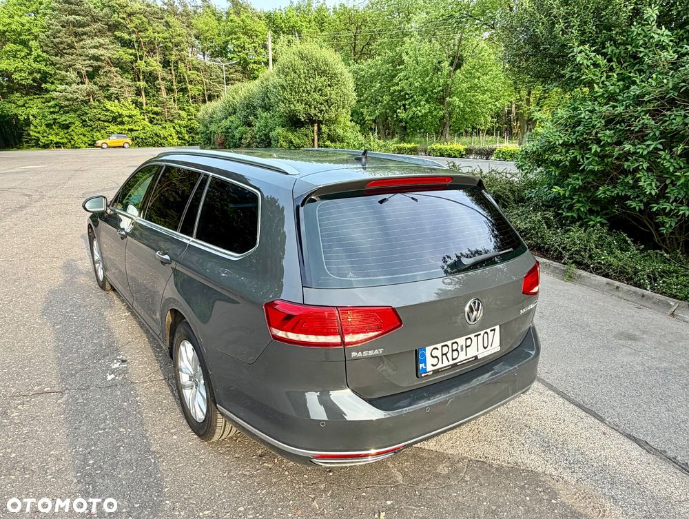 Volkswagen Passat 2.0 TDI (BlueMotion Technology) DSG Comfortline - 9