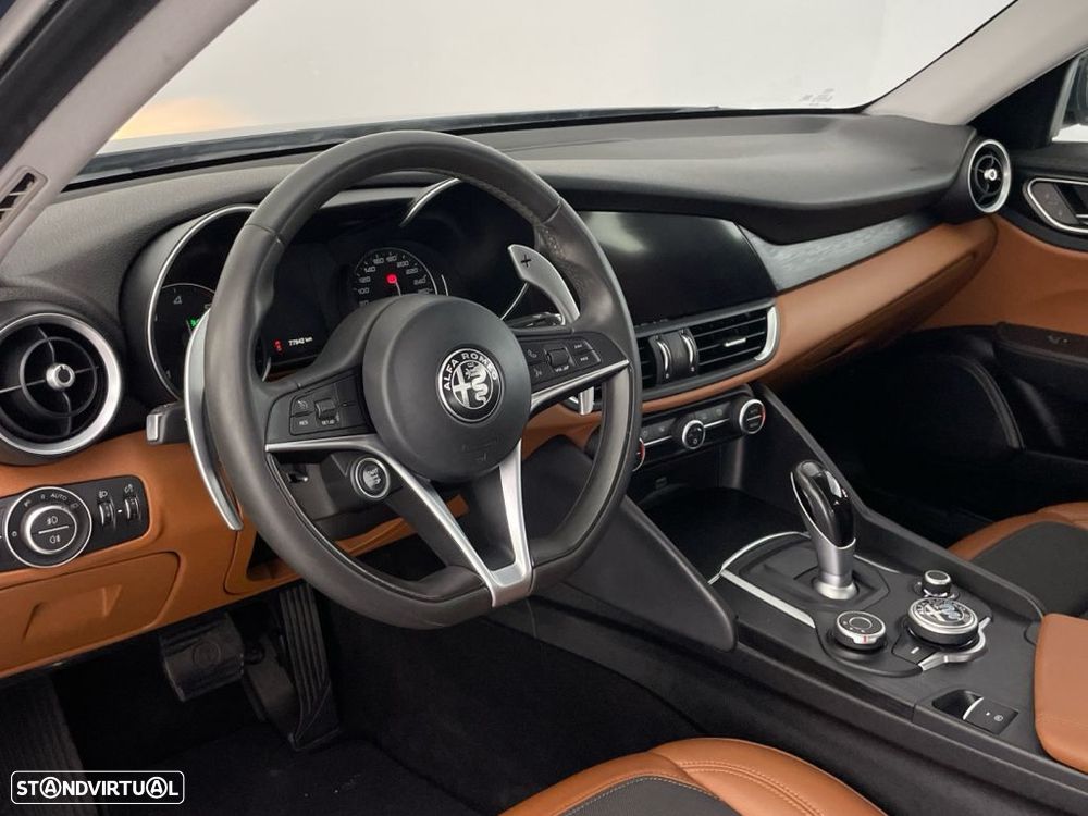 Alfa Romeo Giulia 2.2 D Super AT8 - 17