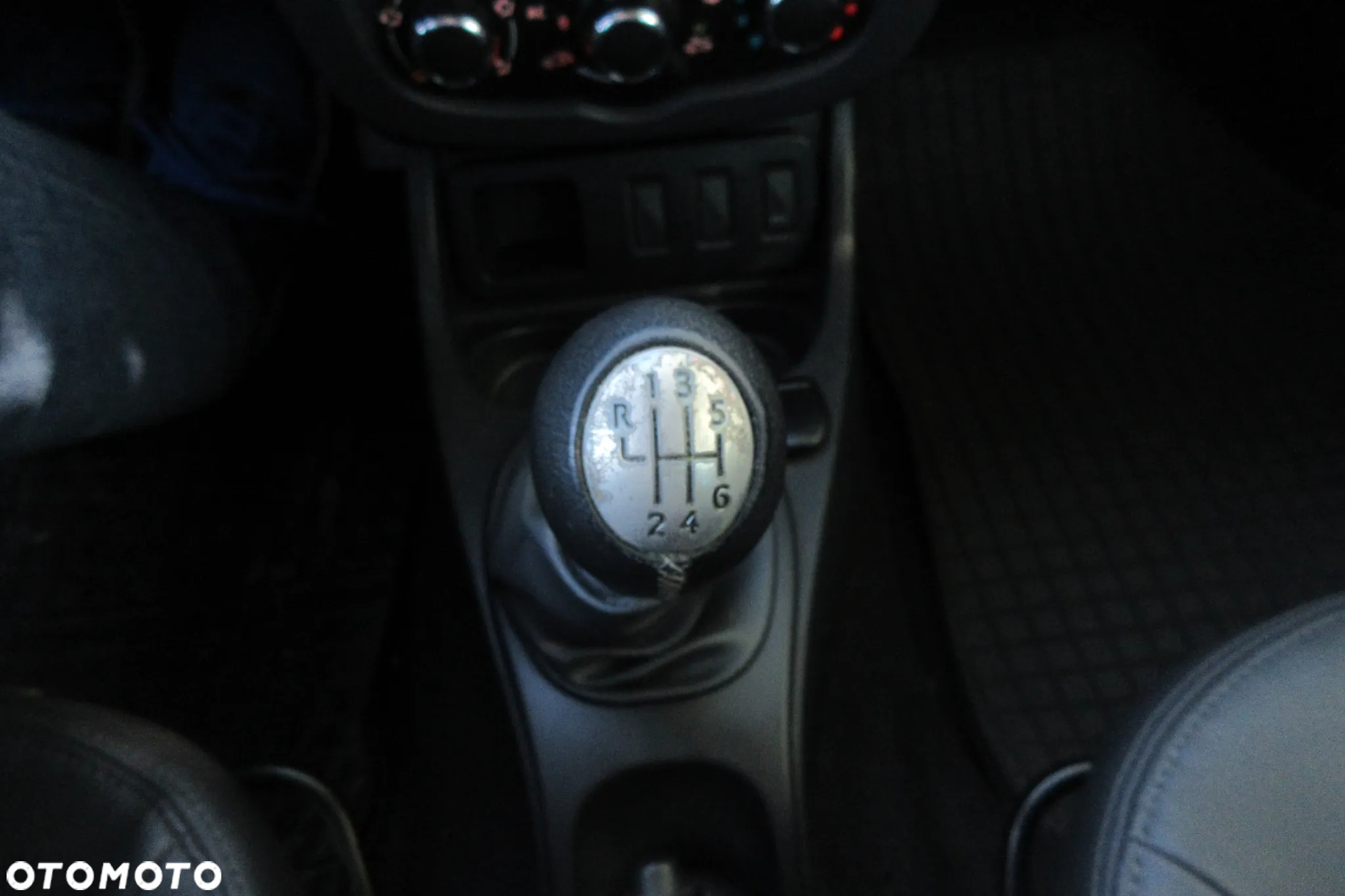 Dacia Duster 1.2 TCe Laureate - 15